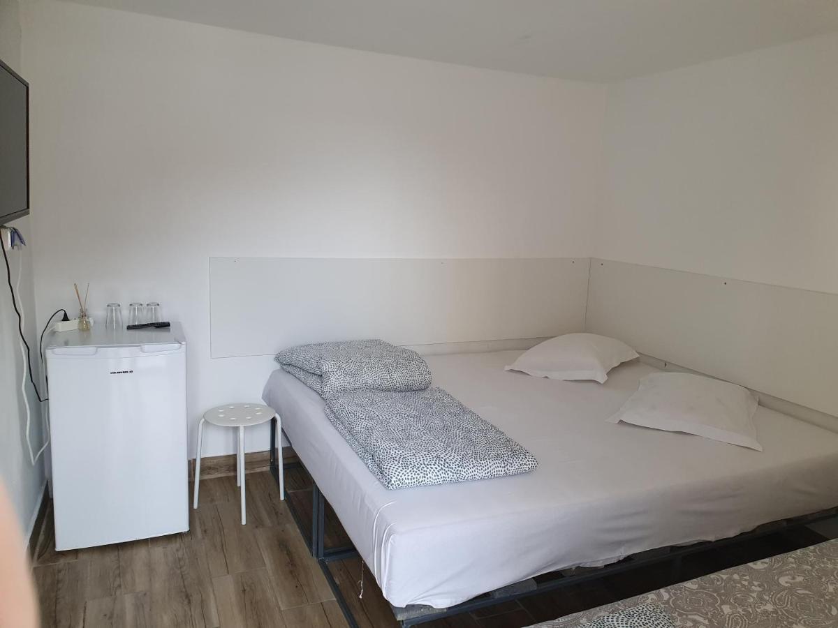 Nord Poshtel Hostel บูคาเรสต์ ภายนอก รูปภาพ