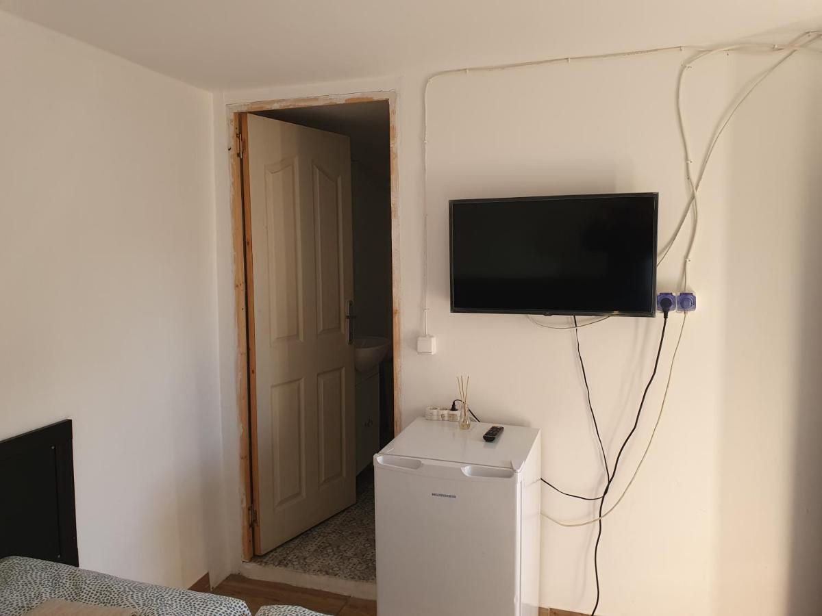 Nord Poshtel Hostel บูคาเรสต์ ภายนอก รูปภาพ